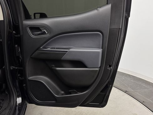 Used 2020 Chevrolet Colorado Z71 image 32