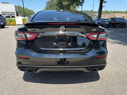 Used 2019 Nissan Maxima SR w/ Premium Package FWD image 11
