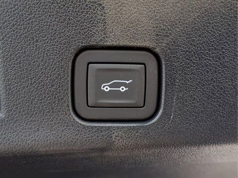 New 2026 GMC Acadia Denali w/ Super Cruise Package image 25