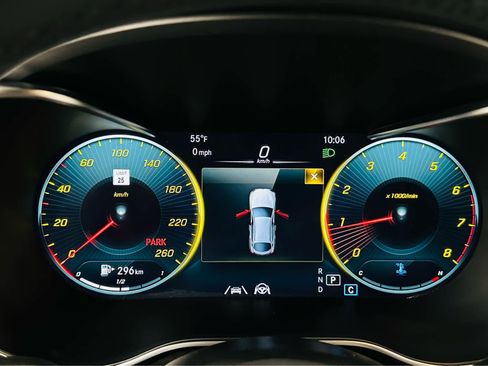 Used 2022 Mercedes-Benz GLC 300 4MATIC Coupe image 18