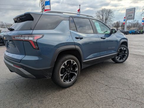 Used 2025 Chevrolet Equinox LT w/ Convenience Package II image 4
