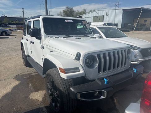 Used 2023 Jeep Wrangler Unlimited Sahara w/ Cold Weather Group image 2