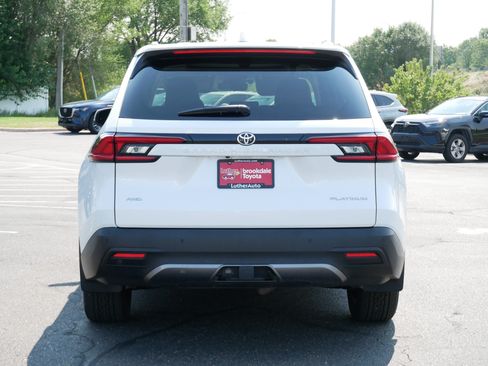 Certified 2025 Toyota Grand Highlander AWD image 4