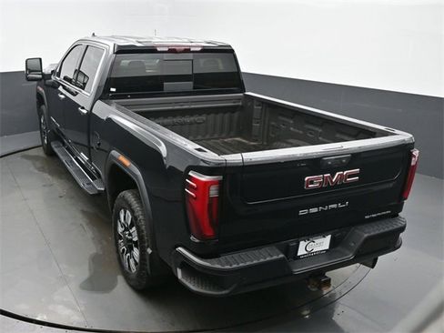 Used 2024 GMC Sierra 2500 Denali w/ Denali Reserve Package image 45