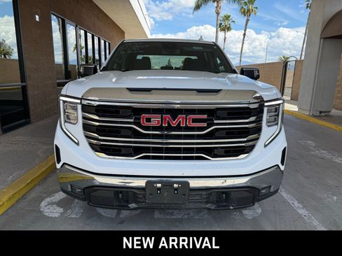 Certified 2025 GMC Sierra 1500 SLT image 6