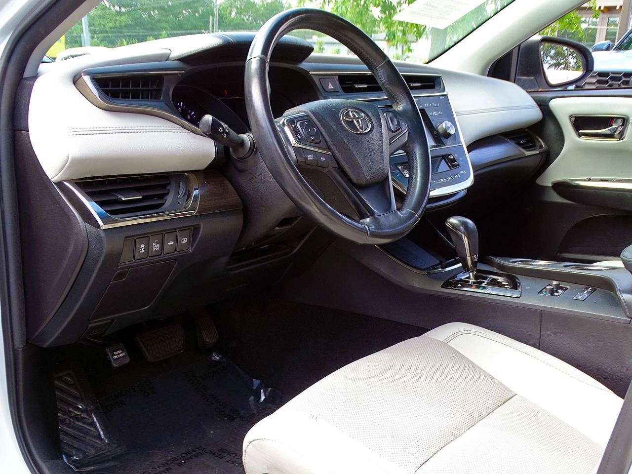 Used 2016 Toyota Avalon Limited w/ Protection Package FWD image 23