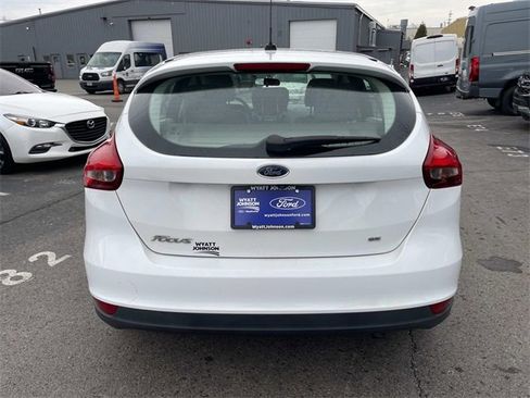 Used 2018 Ford Focus SE image 4