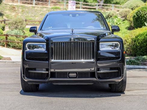 Used 2021 Rolls-Royce Cullinan Black Badge AWD/4WD image 8