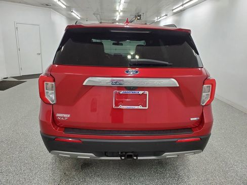 Used 2020 Ford Explorer XLT w/ Equipment Group 202A image 5