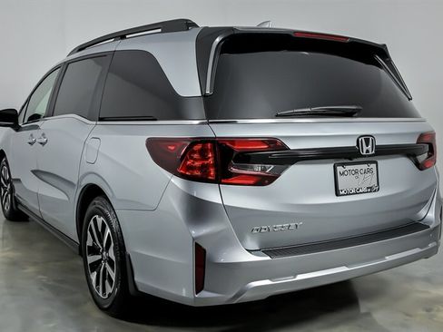 Used 2026 Honda Odyssey EX-L image 9