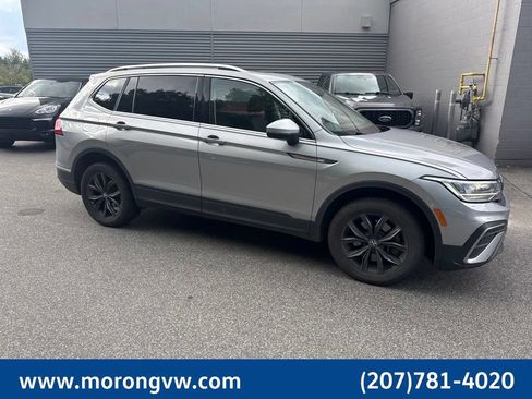 Used 2022 Volkswagen Tiguan SE w/ Panoramic Sunroof Package AWD/4WD image 2