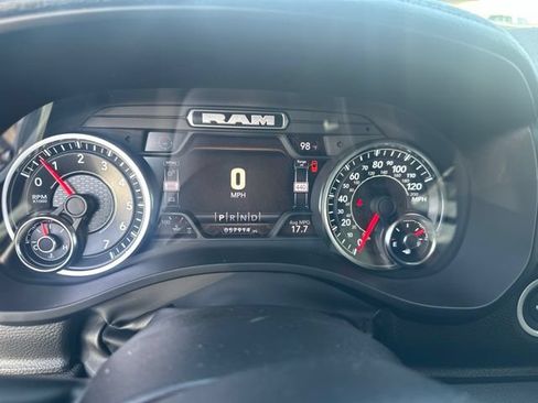 Used 2023 RAM 1500 Laramie AWD/4WD image 7