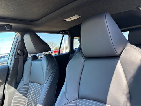 Certified 2025 Toyota Corolla Cross XSE w/ Convenience Package image 13