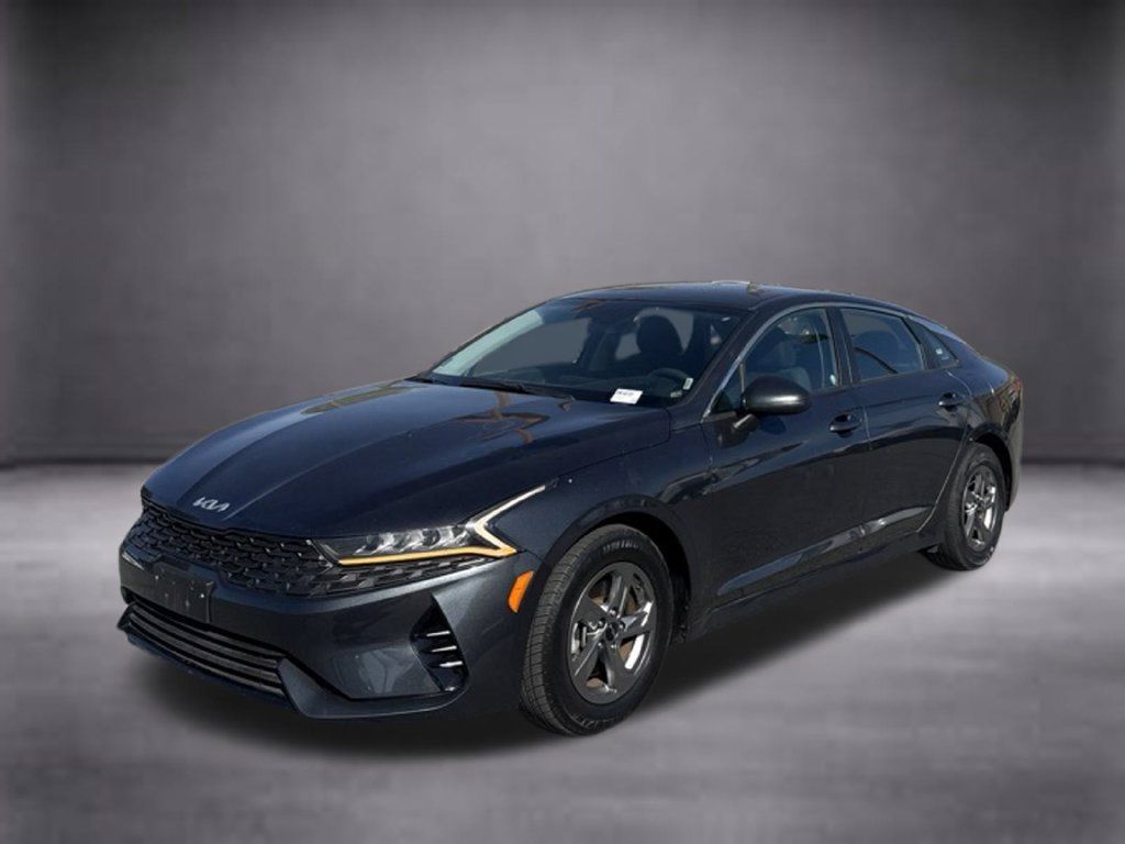Used 2022 Kia K5 LXS FWD image 10