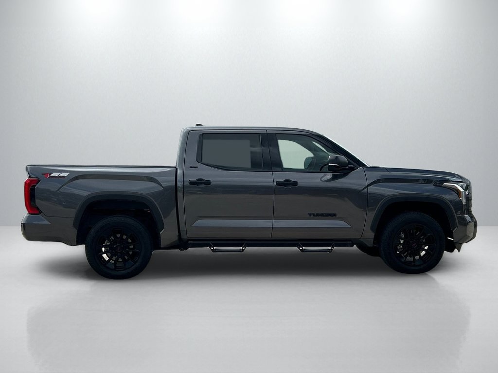 Used 2023 Toyota Tundra SR5 w/ SR5 Convenience Package AWD/4WD image 4