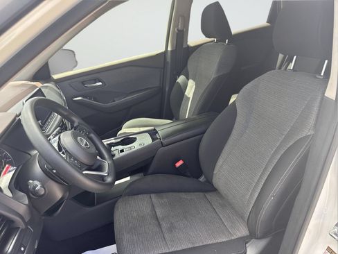 Certified 2023 Nissan Rogue SV FWD image 31