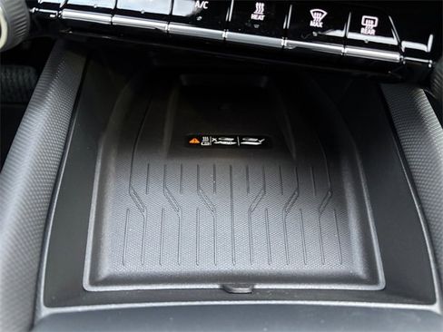 New 2026 Chevrolet Equinox EV RS image 24