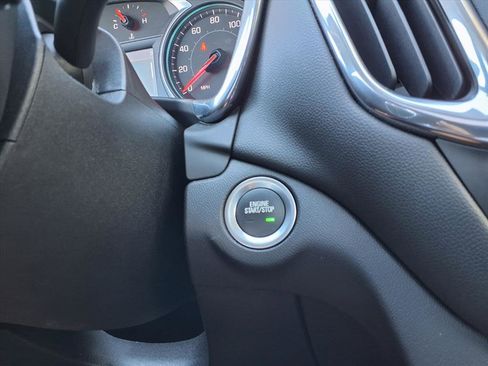 Used 2019 Chevrolet Equinox LT w/ Sun & Navigation Package image 28