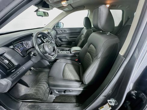 Used 2023 Nissan Pathfinder SV AWD/4WD image 13