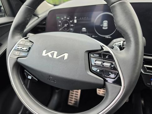 Used 2024 Kia Niro Wave w/ Wave Preserve Package FWD image 43