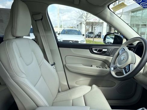 New 2026 Volvo XC60 T8 Ultra w/ Protection Package Premier image 15