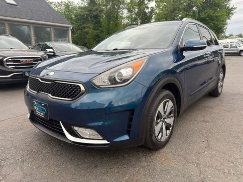 Used 2019 Kia Niro EX FWD image 3