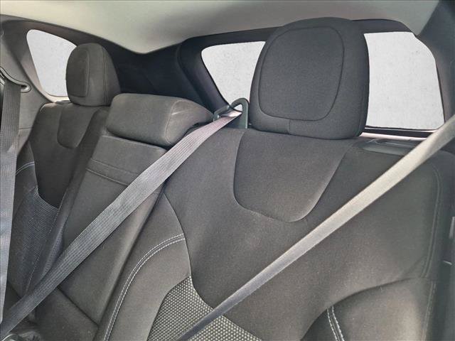 Used 2019 Jeep Cherokee Latitude w/ Popular Appearance Group FWD image 14