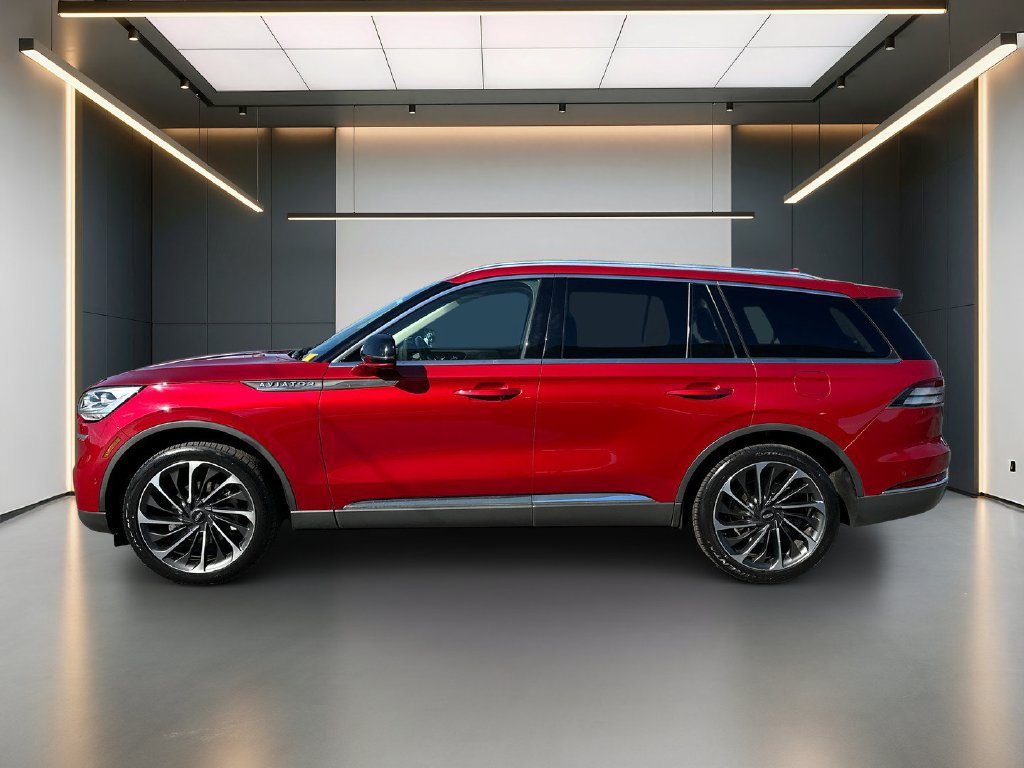 Used 2020 Lincoln Aviator Reserve w/ Equipment Group 202A AWD/4WD image 2