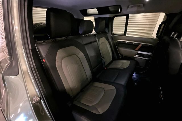 Used 2022 Land Rover Defender 110 X-Dynamic HSE AWD/4WD image 16