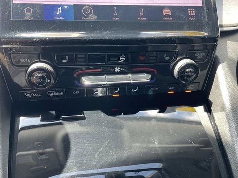 Used 2022 Jeep Grand Cherokee L Limited w/ Trailer Tow Group (B) RWD image 30