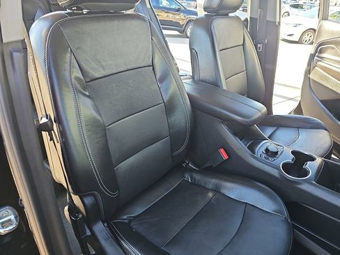 Used 2022 GMC Terrain SLT image 10