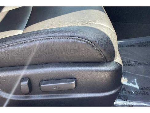 Certified 2017 Acura TLX FWD image 21