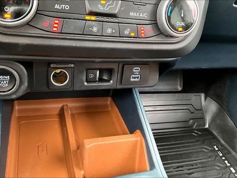 Used 2023 Ford Maverick Lariat w/ Lariat Luxury Package image 18