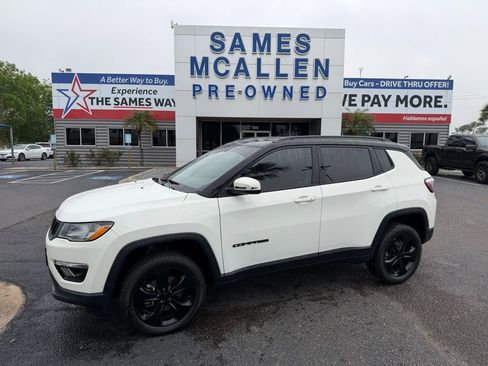 Used 2020 Jeep Compass Latitude image 1