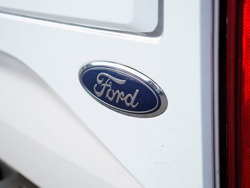 Used 2019 Ford F150 XLT w/ Trailer Tow Package AWD/4WD image 8