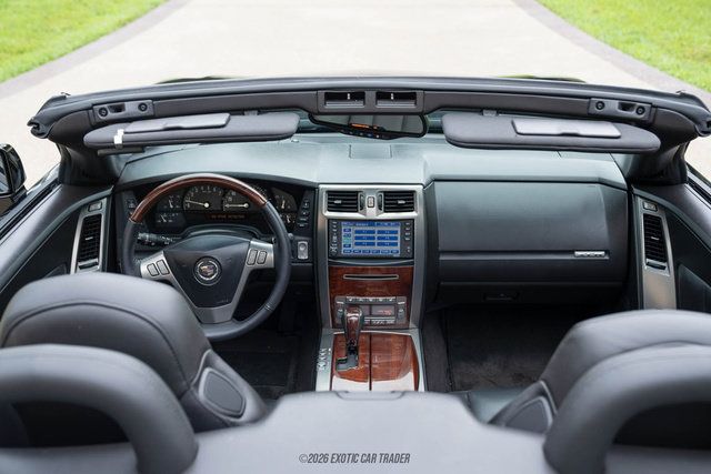 Used 2006 Cadillac XLR RWD image 55