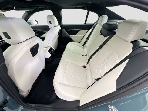 New 2027 BMW 530i w/ Premium Package RWD image 20