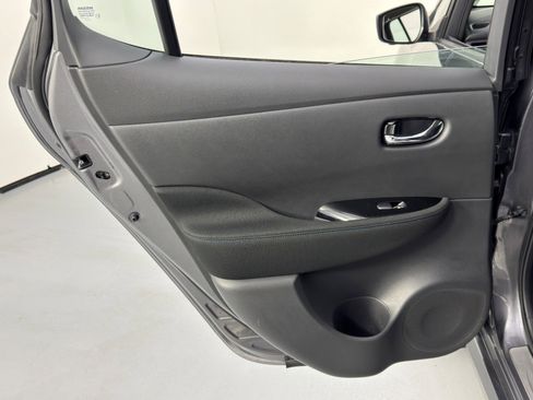 Used 2024 Nissan Leaf SV Plus image 37