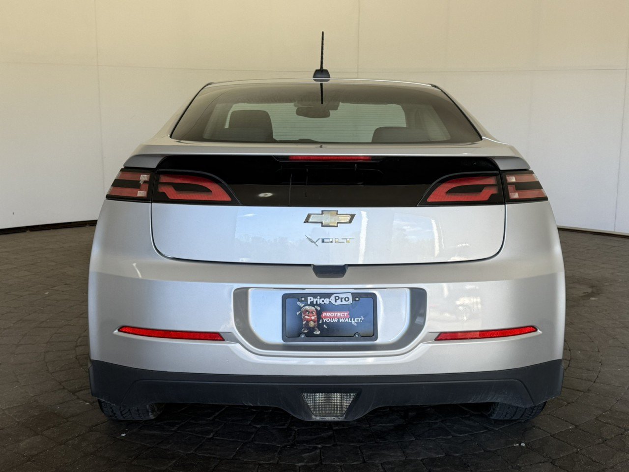 Used 2015 Chevrolet Volt FWD image 6