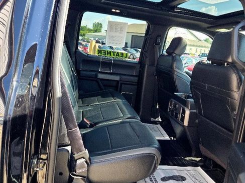 Used 2018 Ford F150 Raptor w/ Equipment Group 802A Luxury image 13