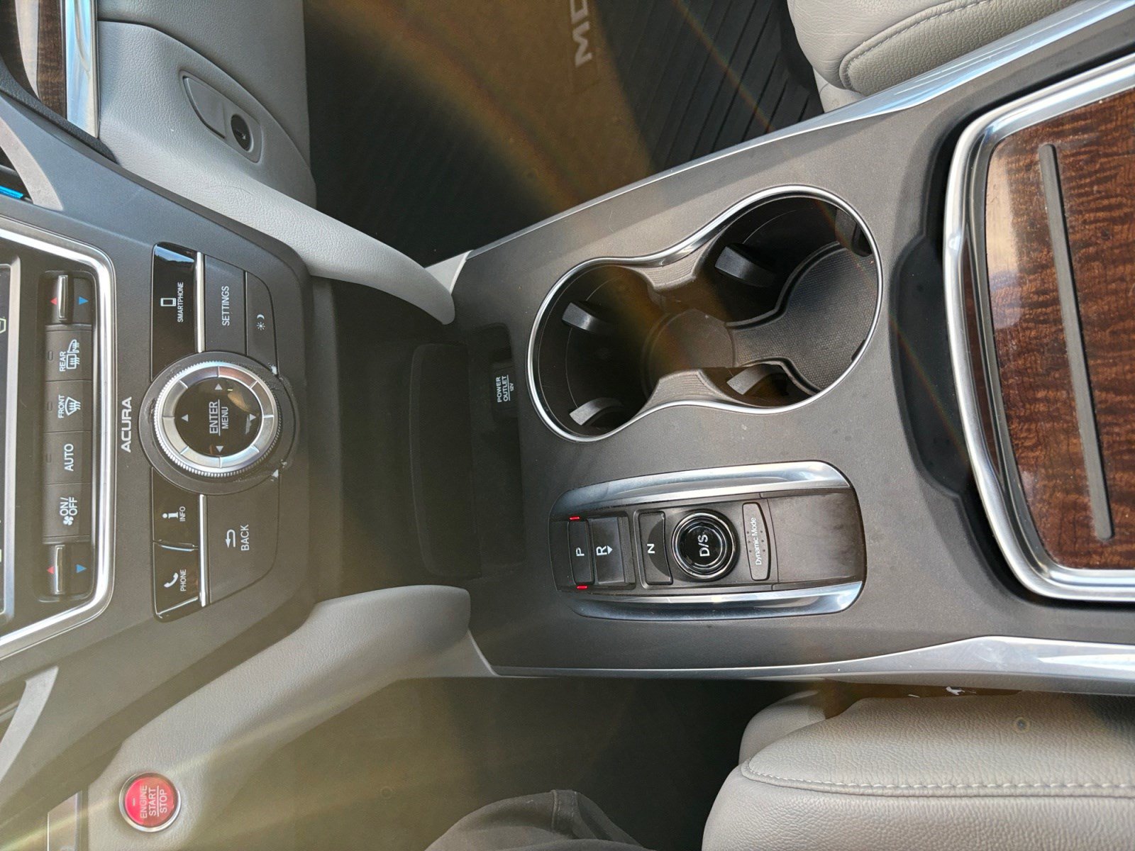 Used 2018 Acura MDX FWD image 16