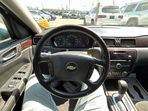 Used 2013 Chevrolet Impala LT FWD image 28