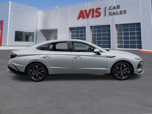 Used 2025 Hyundai Sonata SEL FWD image 5