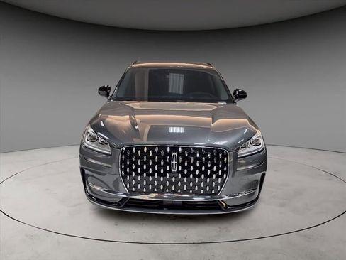 New 2025 Lincoln Corsair Reserve w/ Equipment Group 202A AWD/4WD image 2