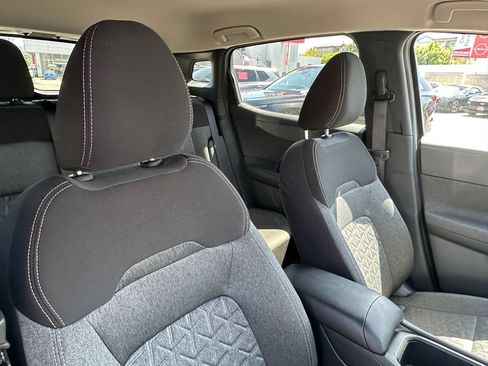 Used 2026 Nissan Kicks SV FWD image 14