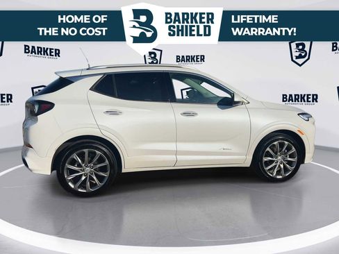 Used 2025 Buick Encore GX Avenir w/ Avenir Convenience Package FWD image 9