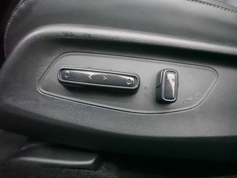 Certified 2024 Honda HR-V EX-L image 14