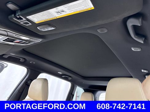 Certified 2023 Jeep Grand Cherokee Limited w/ Trailer Tow Prep Group (B) AWD/4WD image 23
