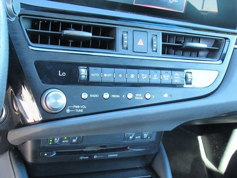 Used 2022 Lexus ES 350 F Sport image 23