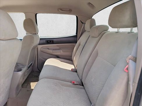 Used 2006 Toyota Tacoma PreRunner RWD image 10
